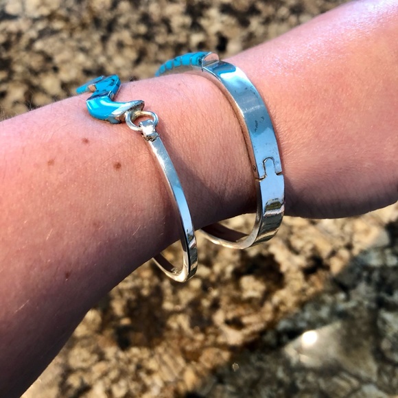 ✨ 💕Beautiful set of Bangle Bracelets!! 💕✨ - Picture 4 of 12